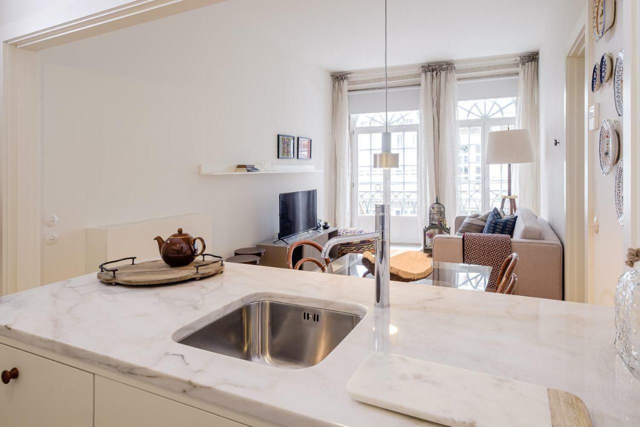 Boutique Rentals-Flores Plaza In City Historical Center بورتو المظهر الخارجي الصورة